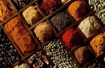 嶺峰調味品 匠心獨運，為每一餐注入靈魂